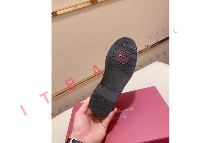 페레가모 남자 로퍼 구두 LP8614