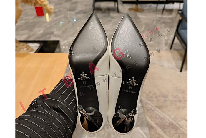 ����� �� ����  YIBU1501    8.5CM