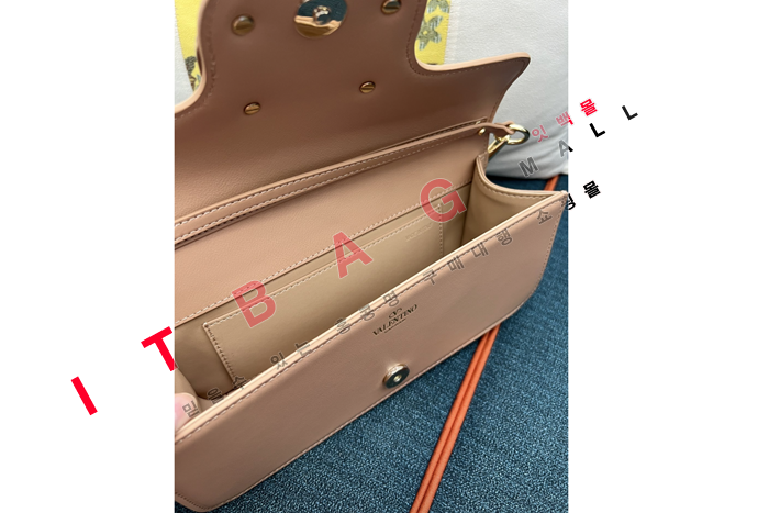 �߷�Ƽ�� V�ΰ� �ñ״�ó �̵�� ���ڹ� DX0172 (4�÷�)