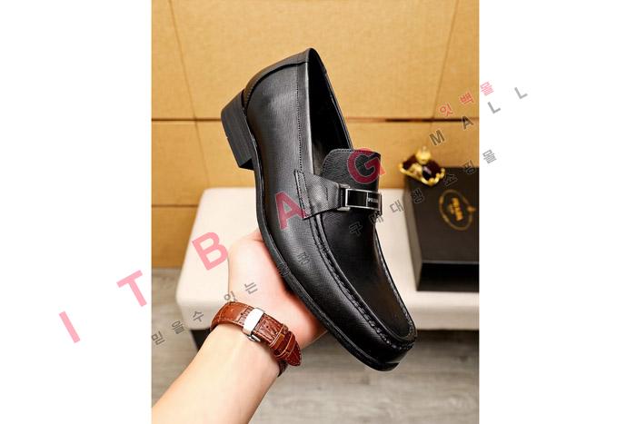 �����  ���� ���� ����MYB8682
