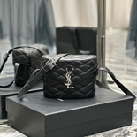 �Ի��ζ� �� ���� ���� �ΰ� �ö�ũ ũ�ν��� 710080-2 (S�ֻ��)