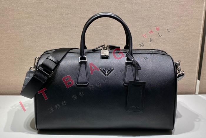 ����� �ﰢ�ΰ� ���ǾƳ� Ʈ������ 2VC018