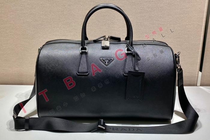 ����� �ﰢ�ΰ� ���ǾƳ� Ʈ������ 2VC018