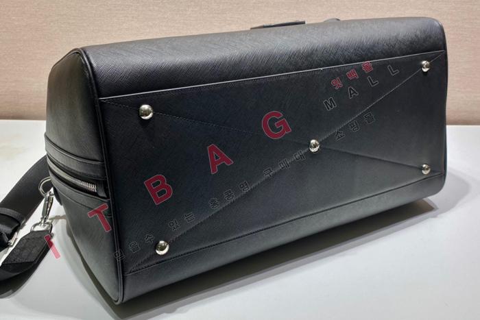 ����� �ﰢ�ΰ� ���ǾƳ� Ʈ������ 2VC018