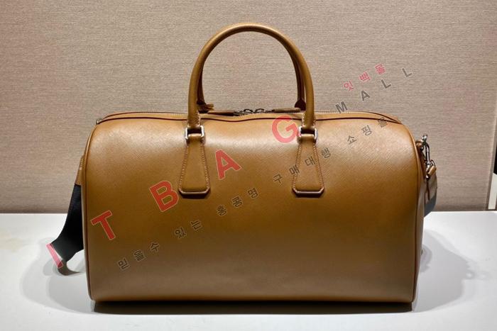 ����� �ﰢ�ΰ� ���ǾƳ� Ʈ������ 2VC018-1