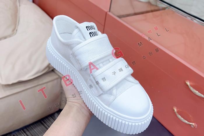 �̿�̿� ����   ����Ŀ��  YIBU1519     4.5CM