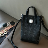 MCM   Aren ���佺 ũ�ν��ٵ�� M83017-1