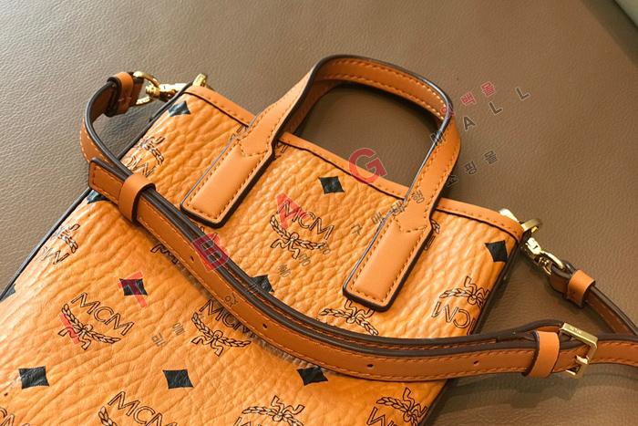 MCM   Aren ���佺 ũ�ν��ٵ�� M83017
