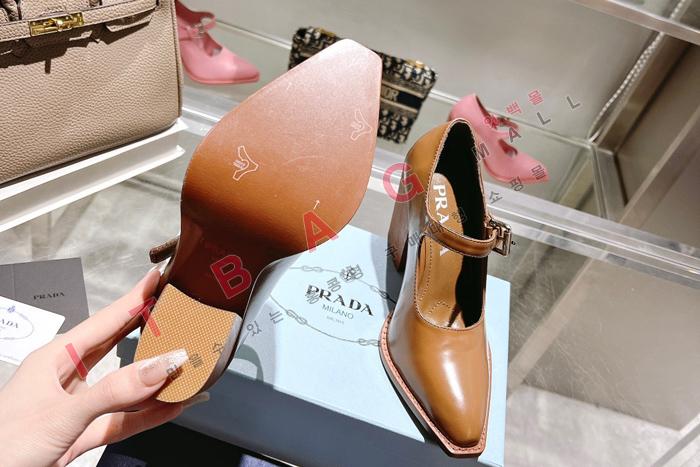 ����� �귯�õ� ���� ������  SH6558-1      9CM
