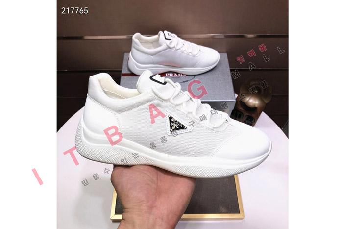 프라다 남자 스니커즈 MYB9640