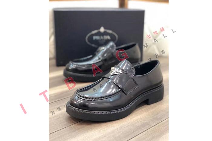 ����� ���� ����  ���� YF9647