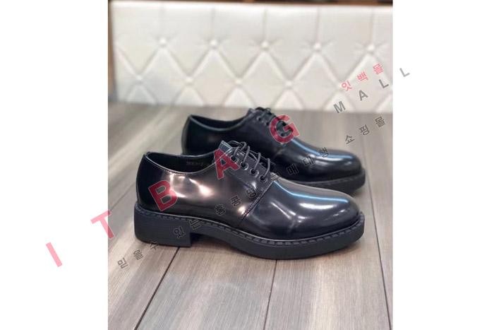 ����� ���� ����  YF9653