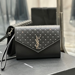 �Ի��ζ� ���׷�  Ŭ��ġ�� 617662-5  