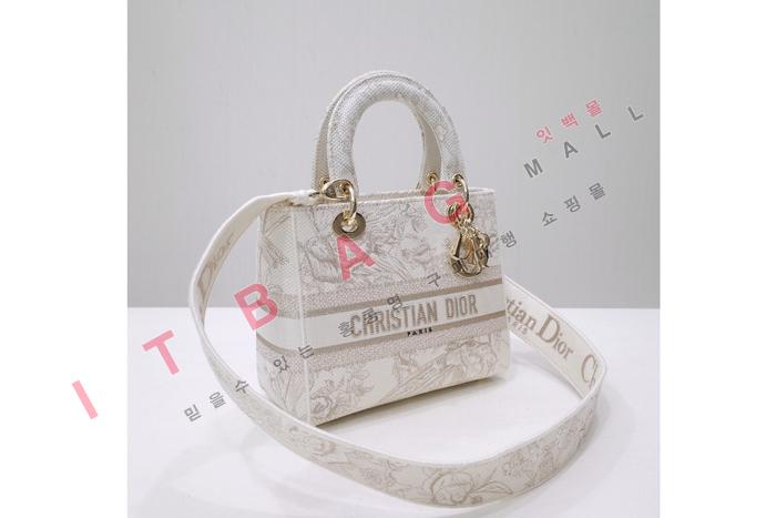 ��� �̵��  D-���̵��  DR90197-8