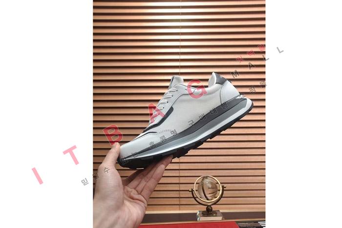 �˸��� ���� ����Ŀ�� MYB7842