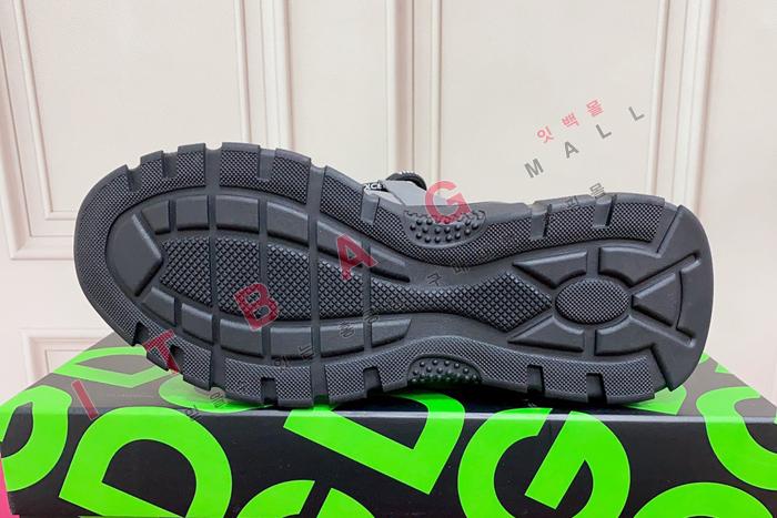 ��ü�ذ��ٳ� ��������  ����Ŀ��  YIBU1602-8