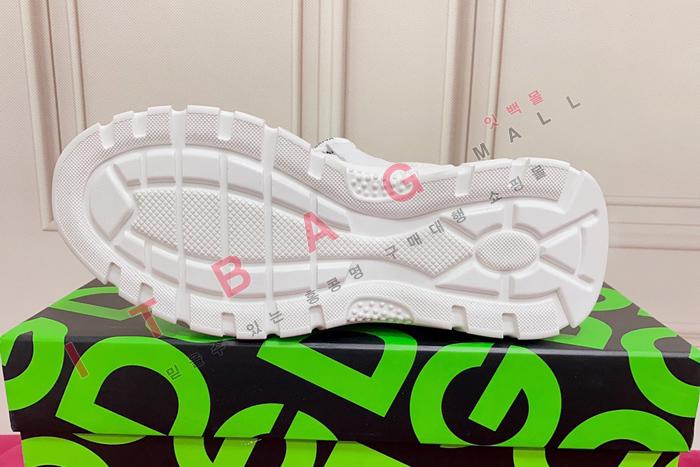 ��ü�ذ��ٳ� ��������  ����Ŀ��  YIBU1602-9