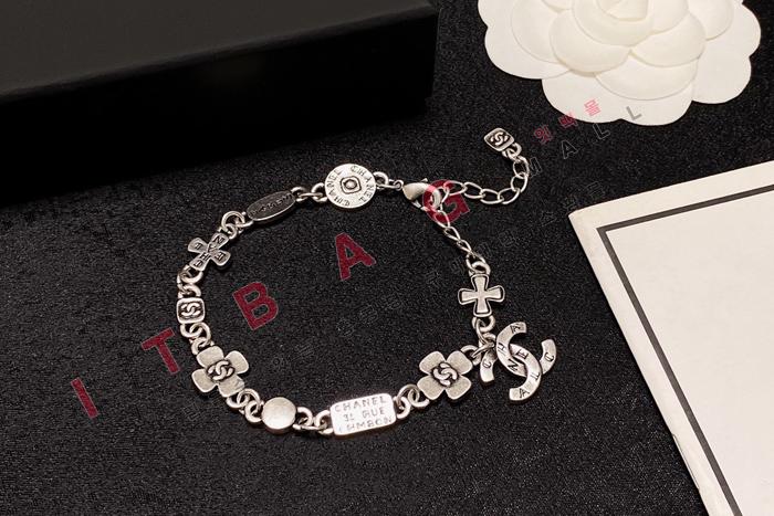 ���� ����  SY4615