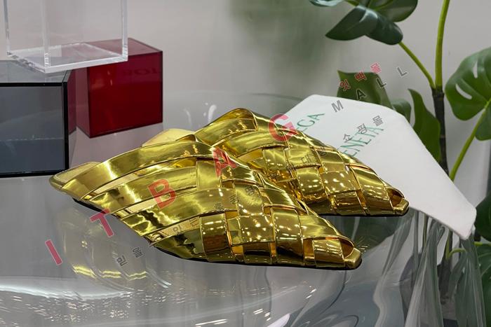���װ�����Ÿ  ���� ������   YIBU1621-4 ��2�÷�)