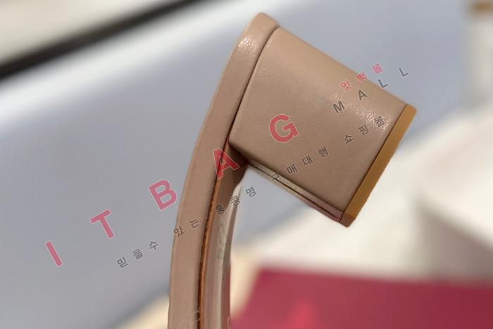 �߷�Ƽ�� ����ٴ� V�ΰ� �� ���� ������  YIBU1622-1     5.5CM