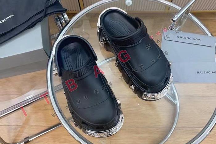 �߷��þư� ���� �ϵ�ũ�Ͻ� �� SH6588  ��3�÷�)