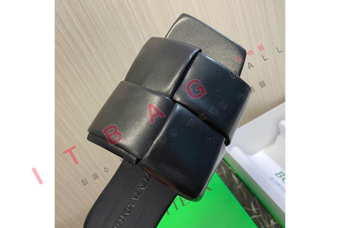 ���װ�����Ÿ ��ġ �÷� �� YIBU1630 (3�÷�)