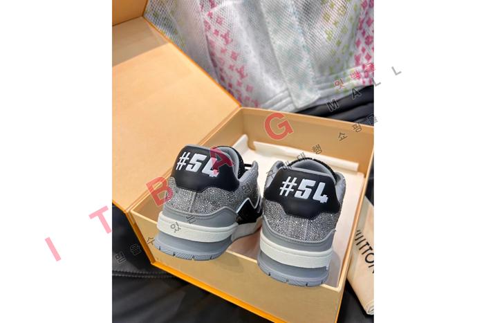 ���̺��� Ʈ���̳� SP8944-3        ��������
