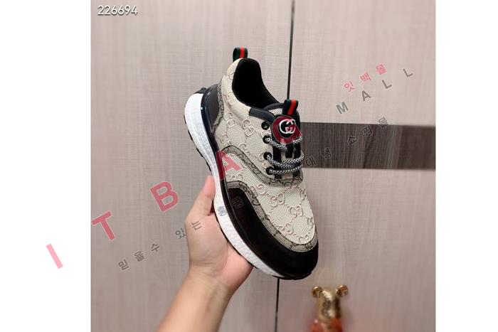 ���̺���  ���� ����Ŀ�� MYB9747