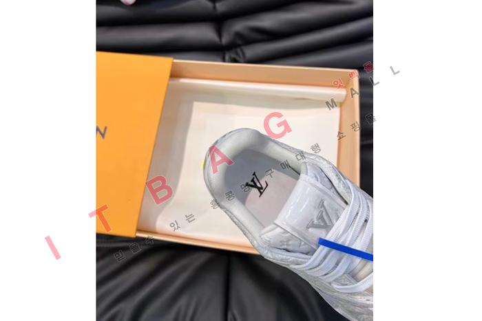 ���̺��� Ʈ���̳� ����Ŀ��  YF6851-1