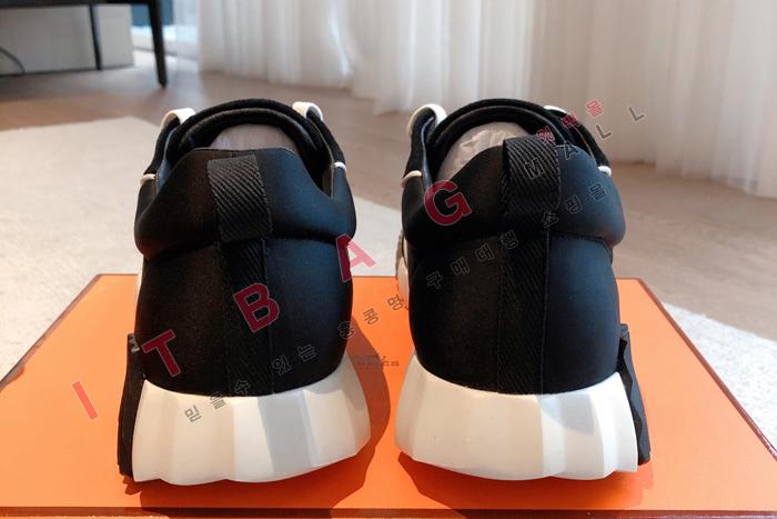 �����޽� H����ġ �ٿ�� ����Ŀ�� YIBU1702 -1
