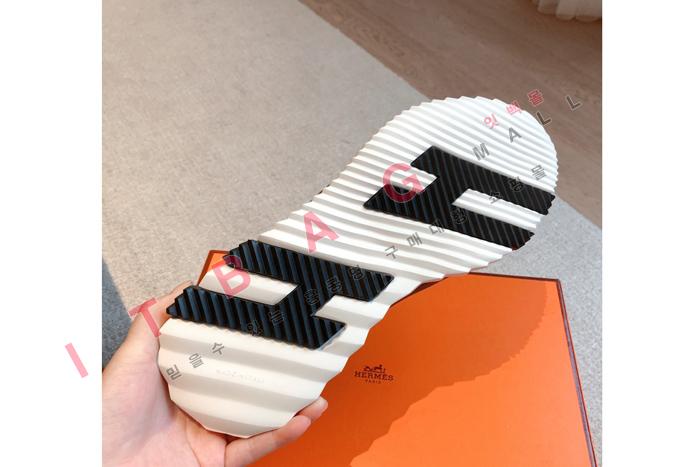 �����޽� H����ġ �ٿ�� ����Ŀ�� YIBU1702 -3