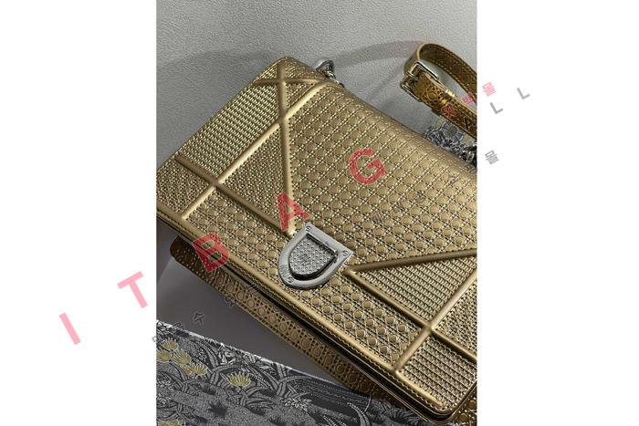 ��� AMA  ����/�̵�� ü�ι�   DR90226-2