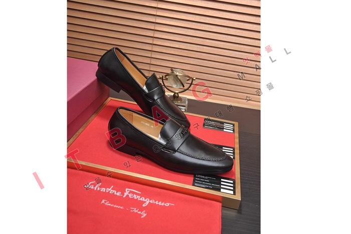 �䷹����  ���� ����     MYB8323