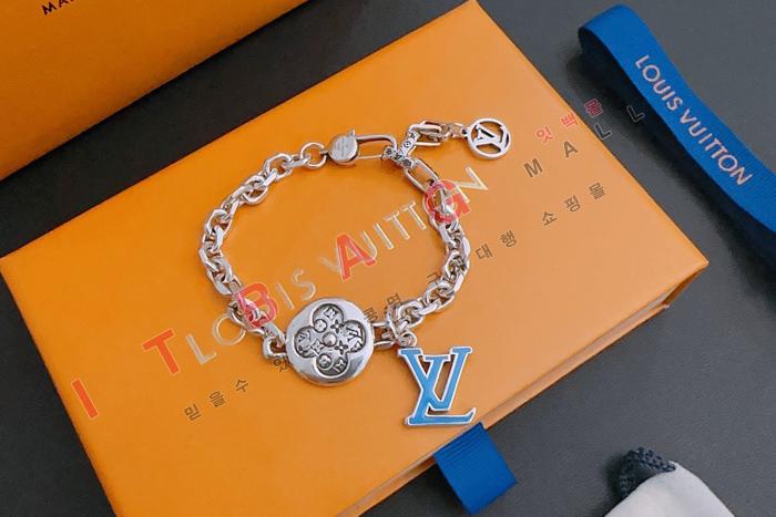 ���̺��� ���� SY4703