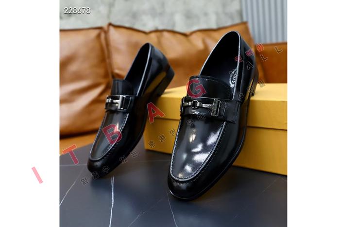 ���� ���� ����  MYB8127