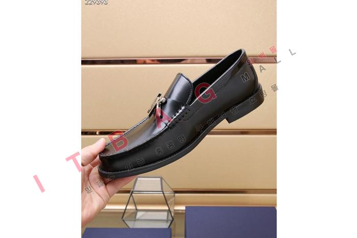 ��� ���� ����  MYB6495