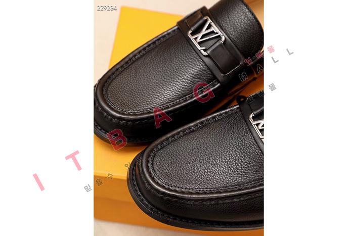 ���̺���  ���� ���� MYB0130