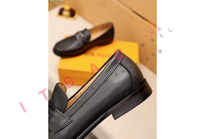 ���̺���  ���� ���� MYB0130