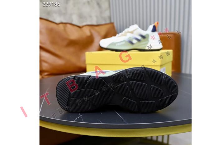 �ҵ� ���� ����Ŀ��  MYB0137-1
