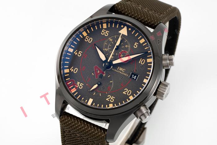 IWC ���Ϸ� ��ġ ũ�γ�׷���  HT60129-1
