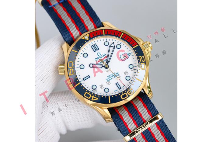 ���ް� Ŀ�Ǵ� ����Ƽ�� ����� HT60133-1