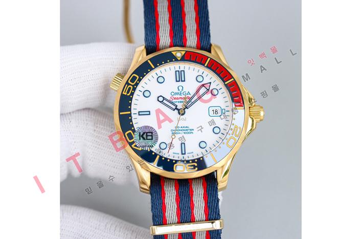 ���ް� Ŀ�Ǵ� ����Ƽ�� ����� HT60133-1