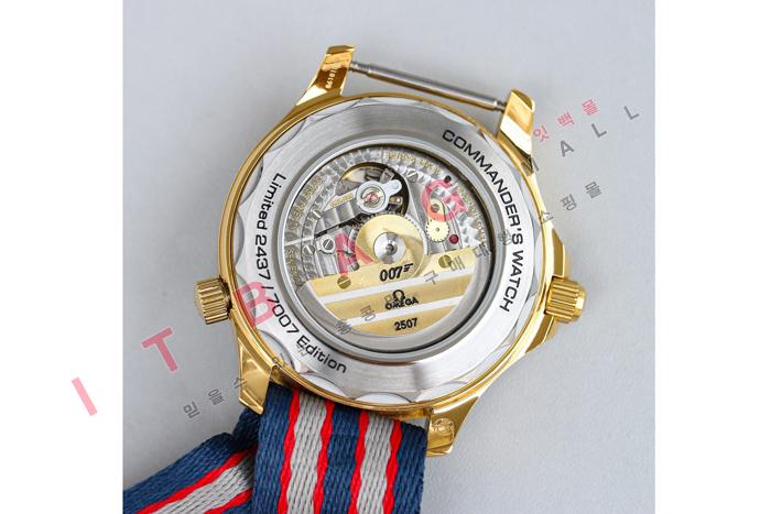���ް� Ŀ�Ǵ� ����Ƽ�� ����� HT60133-1