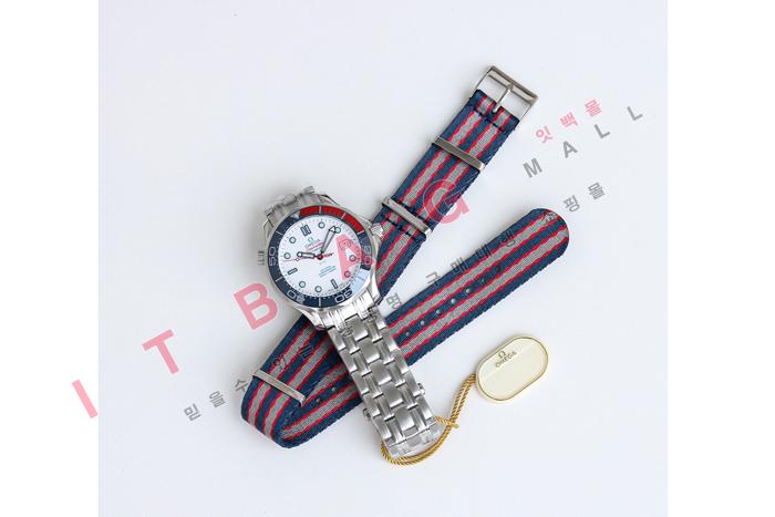 ���ް� Ŀ�Ǵ� ����Ƽ�� ����� HT60133