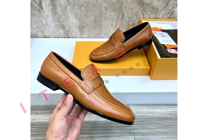 ����  ���� ����  YF9158