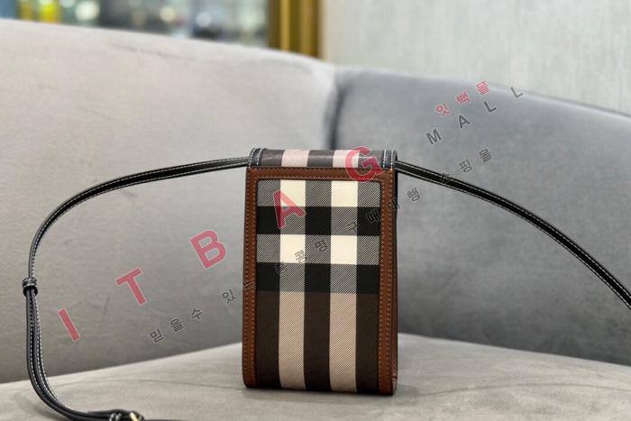 ������ �� ���̽���  BU70141