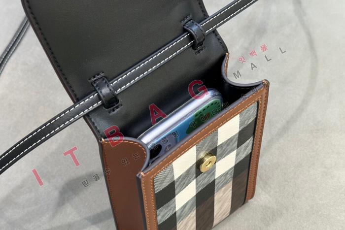 ������ �� ���̽���  BU70141