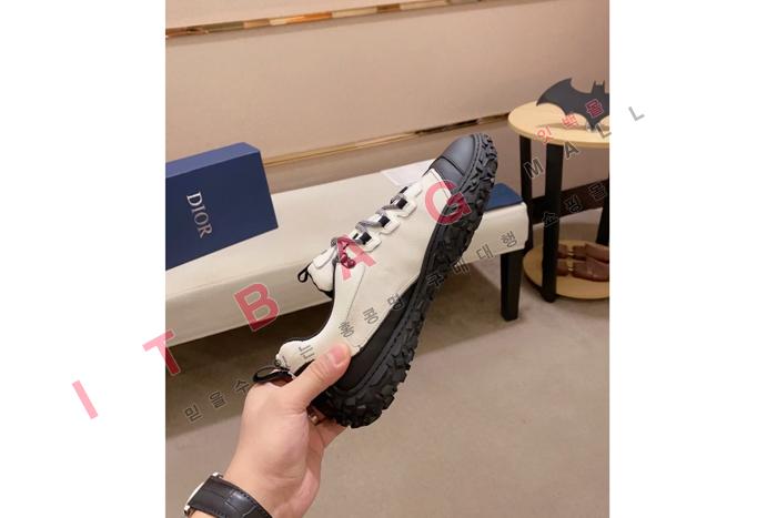 ��� ���� ����Ŀ�� MYB8497-4