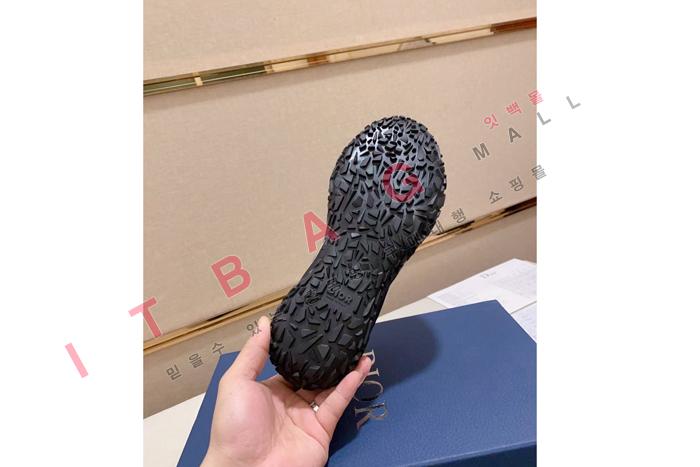 ��� ���� ����Ŀ�� MYB8497-4
