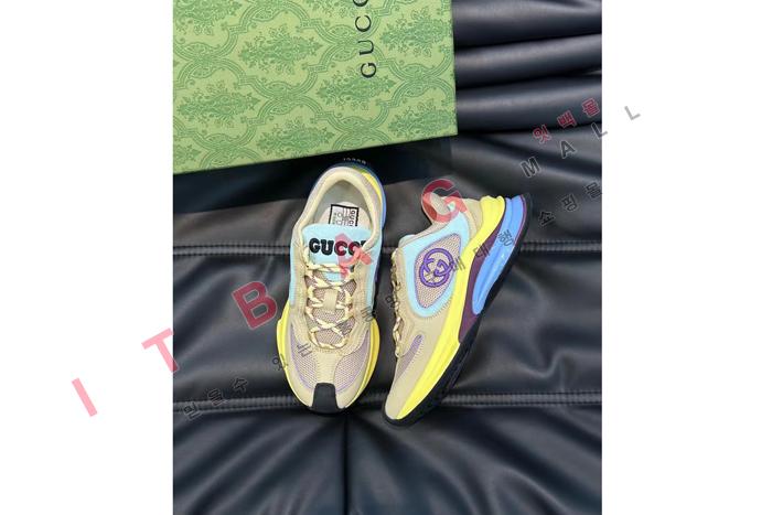 ����  �� ����Ŀ��  SP6952        ��������
